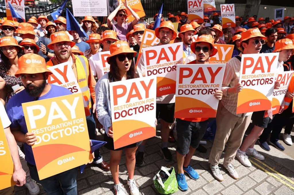 Doctors’ Strike Pushes NHS to the&nbsp;Brink